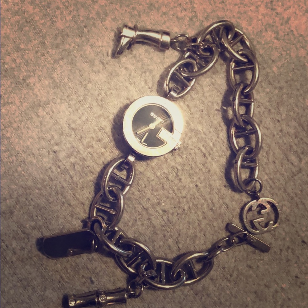 Gucci charm watch